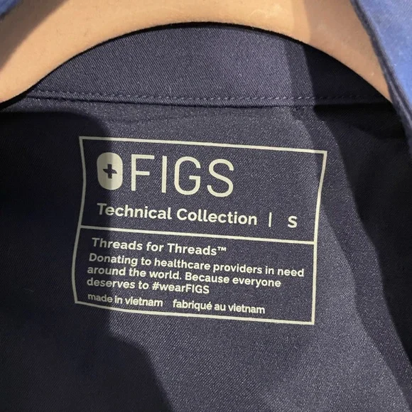 FIGS Navy Lomita Full Zip - Scrub Top / Vest - Picture 2 of 4